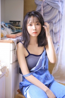 花蒂被吸得异常肿大